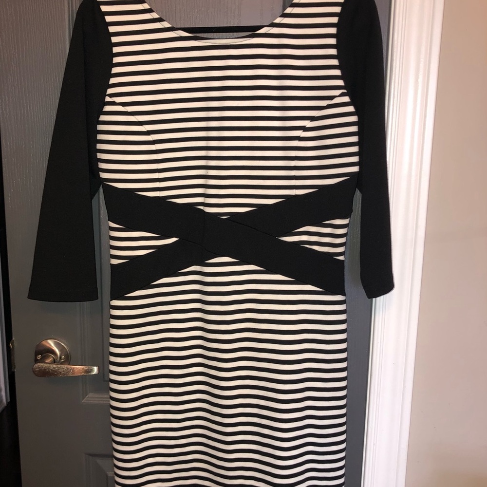 Great striped dress with waist detailing